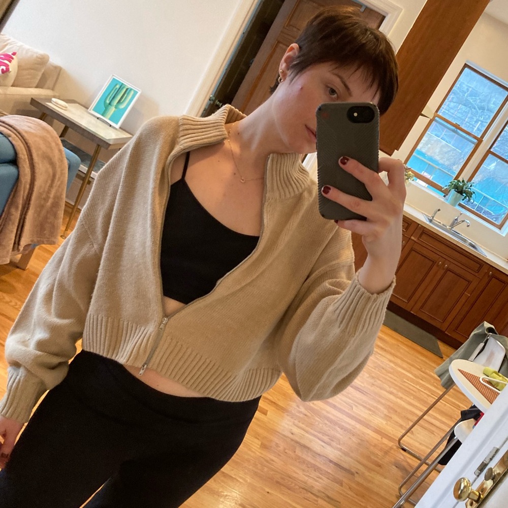 H&M Tan Cropped Sweater